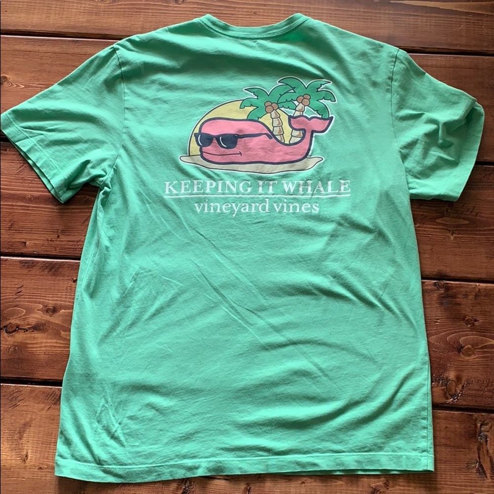 Vineyard Vines T-shirt